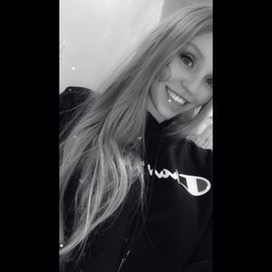 Meet your Posher, Tina